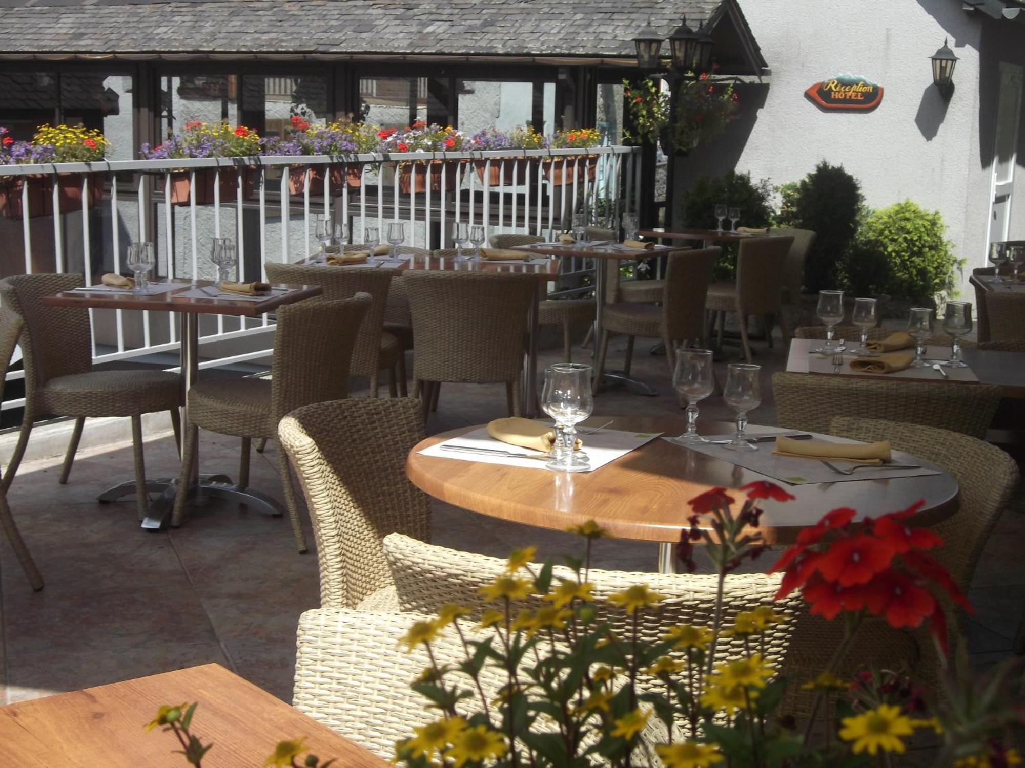 Hotel Logis Auberge De L'Isard Saint-Lary  Exterior photo